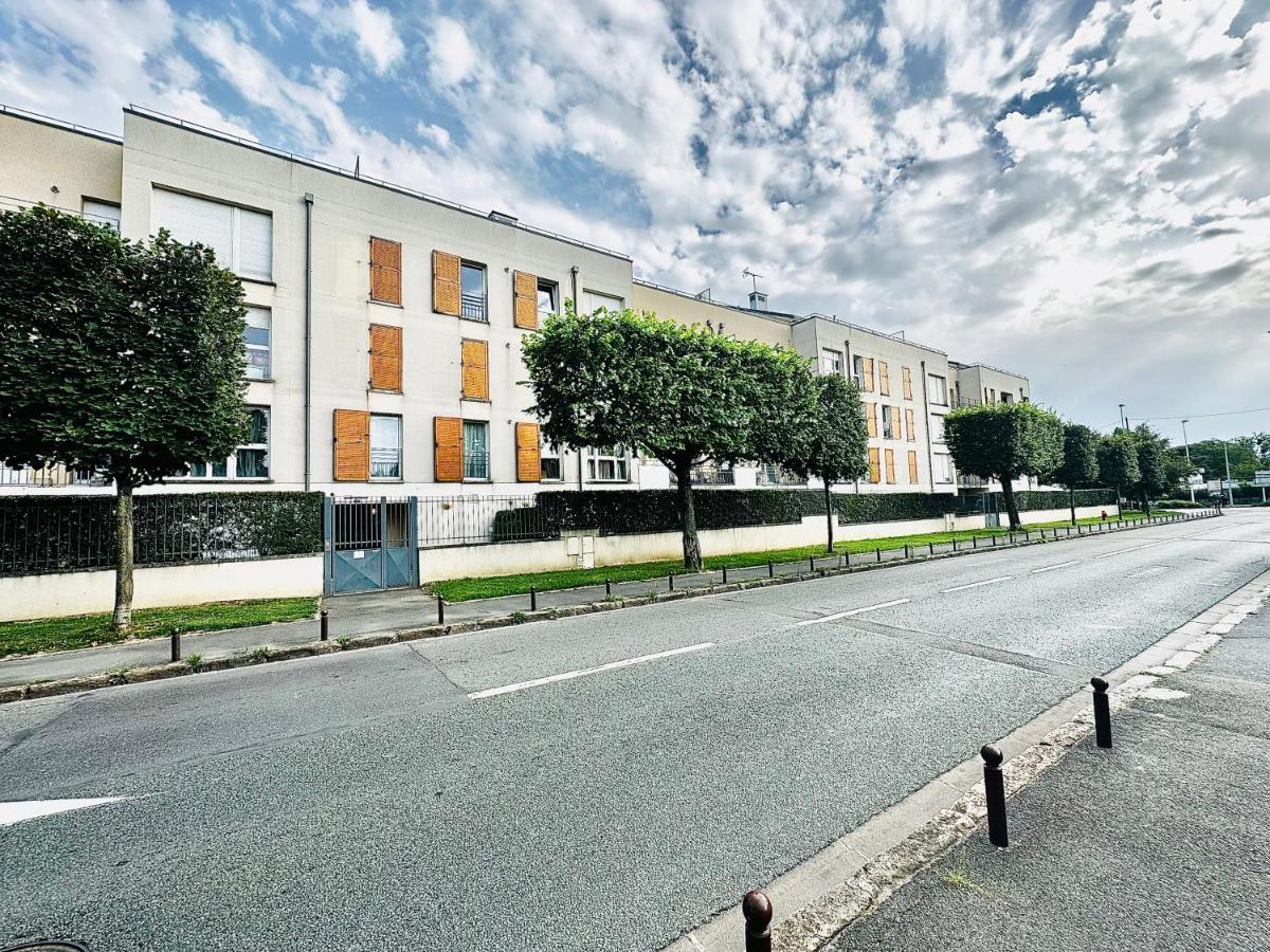 Btobed - Location Professionnelle - Appartement 4 Personnes Parking Gratuit - Proche Parc Des Expositions Et Aeroport Cdg Villepinte  Buitenkant foto