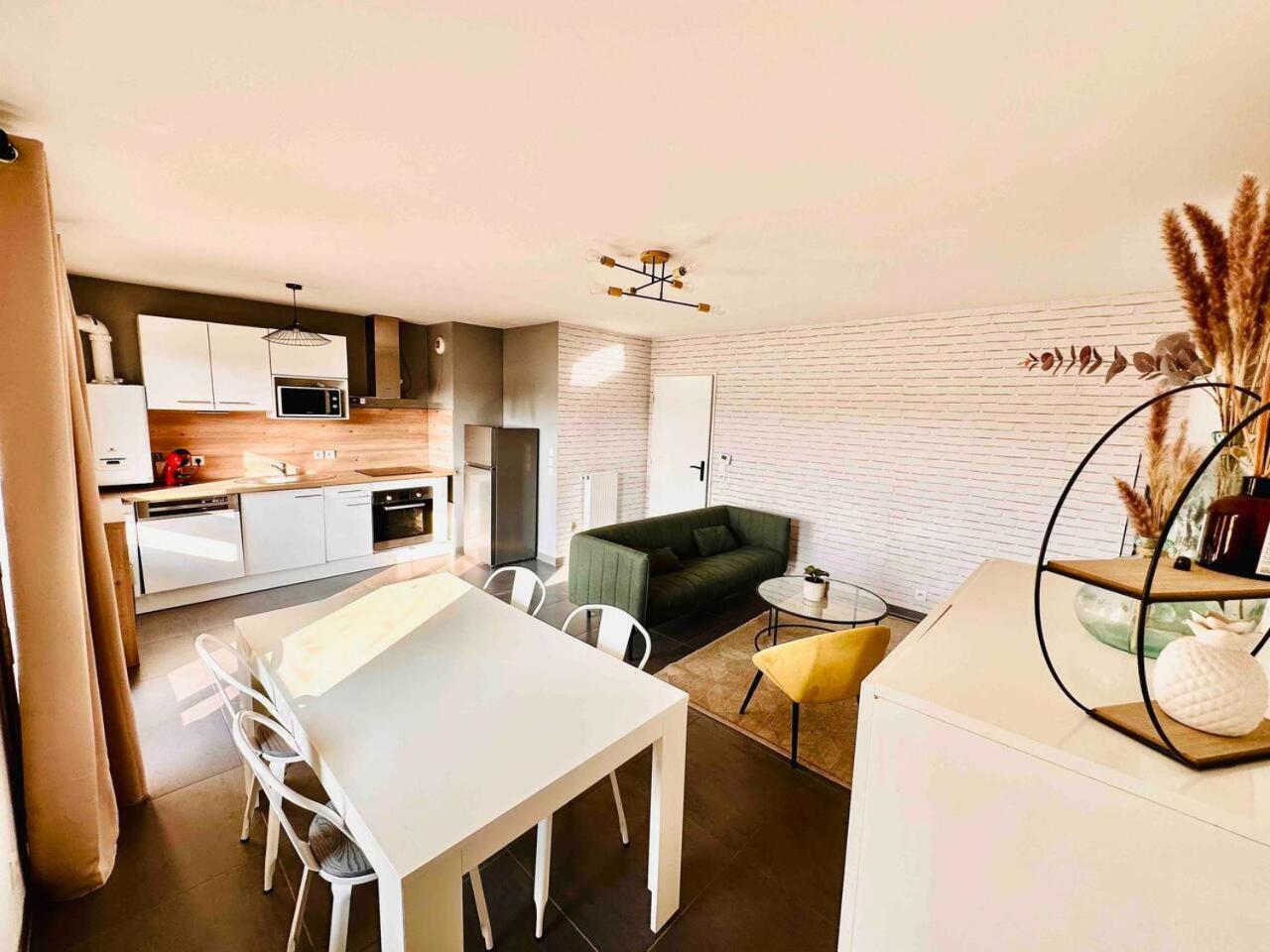 Btobed - Location Professionnelle - Appartement 4 Personnes Parking Gratuit - Proche Parc Des Expositions Et Aeroport Cdg Villepinte  Buitenkant foto